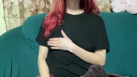 Snapshot of heybluebabe chatting on 02/04/25, 07:07 Blue  online show from 02/04/25, 07:07