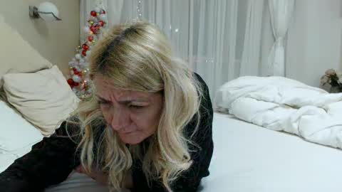 Heyheygrey online show from 12/19/25, 04:14