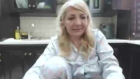 Heyheygrey online show from 04/17/26, 01:47