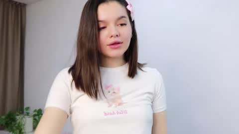 Laura online show from 11/05/25, 08:36