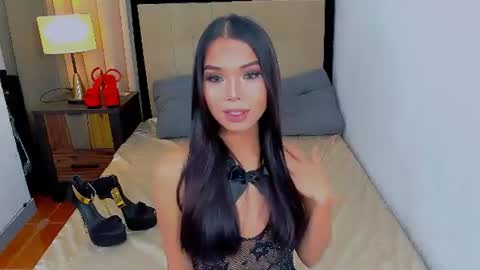 Snapshot of heyitsafira chatting on 07/07/26, 04:44 SAFIRA 3 online show from 07/07/26, 04:44