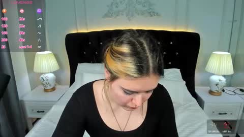 Amazing Mary  online show from 11/15/25, 11:40