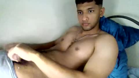 Snapshot of heynotfound chatting on 09/19/25, 11:44 xd online show from 09/19/25, 11:44