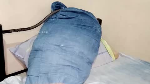 Snapshot of heynotfound chatting on 10/02/25, 04:30 xd online show from 10/02/25, 04:30