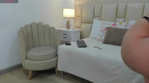 heysel  online show from 02/16/26, 03:35