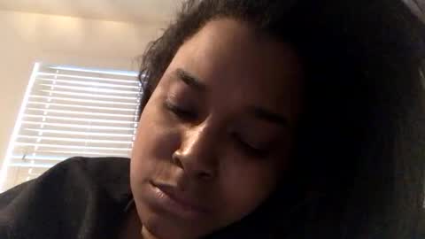 heyyou301990 online show from 11/12/25, 09:58