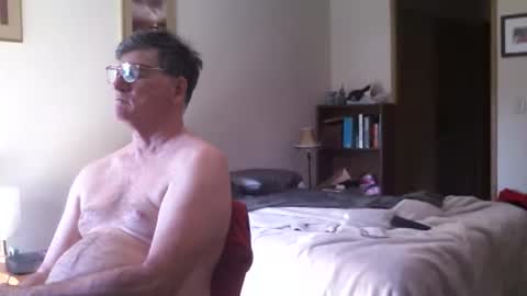 Snapshot of hg99too chatting on 05/11/26, 04:04 hg99too online show from 05/11/26, 04:04