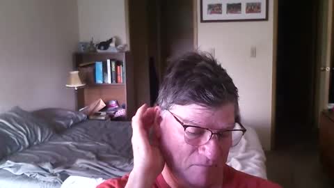Snapshot of hg99too chatting on 05/12/26, 01:52 hg99too online show from 05/12/26, 01:52