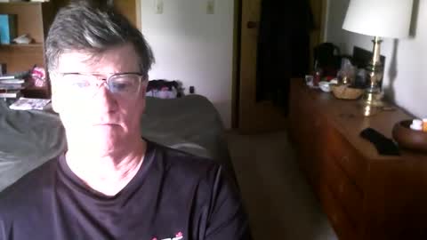 Snapshot of hg99too chatting on 06/04/26, 01:28 hg99too online show from 06/04/26, 01:28