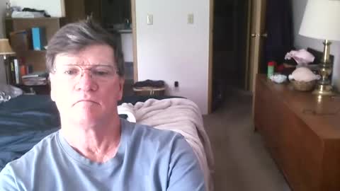 Snapshot of hg99too chatting on 07/07/26, 02:43 hg99too online show from 07/07/26, 02:43