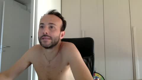 Snapshot of hhombre chatting on 06/22/26, 06:43 hhombre online show from 06/22/26, 06:43