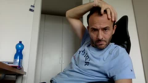 Snapshot of hhombre chatting on 06/29/26, 10:15 hhombre online show from 06/29/26, 10:15