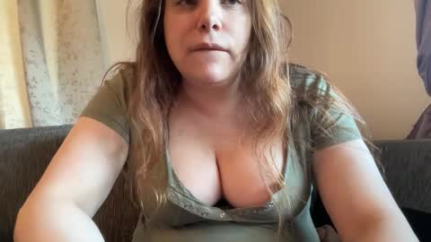 hichemlacoste333 online show from 09/23/25, 12:41