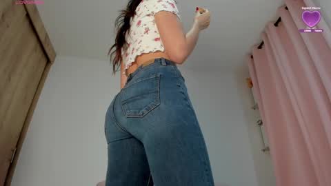 Dana online show from 12/01/25, 01:16