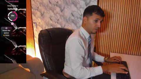 George online show from 10/27/25, 11:31