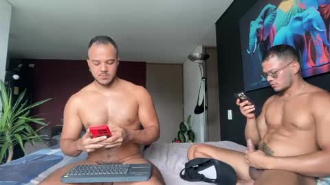 Snapshot of highlatin_guys chatting on 06/05/26, 05:29 Terry and E online show from 06/05/26, 05:29