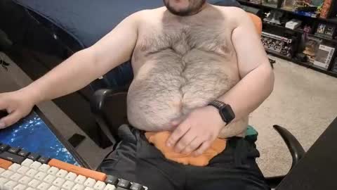 Snapshot of higuy527 chatting on 02/11/25, 09:46 Joe online show from 02/11/25, 09:46