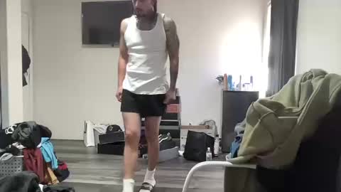 Snapshot of hihello400 chatting on 10/15/25, 08:31 hihello400 online show from 10/15/25, 08:31