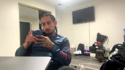 Snapshot of hihello7777 chatting on 10/06/25, 03:48 hihello7777 online show from 10/06/25, 03:48