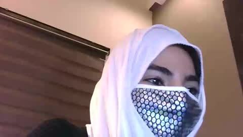 Hijabi Girls online show from 03/28/26, 11:26
