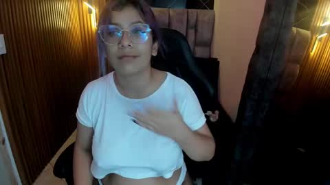 hikaru_dl online show from 02/23/25, 09:55