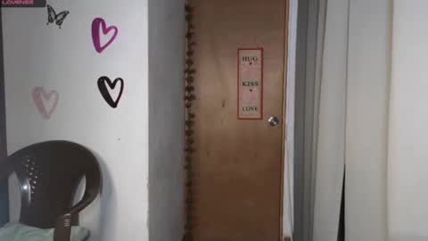 Snapshot of hikary_hall chatting on 12/17/25, 04:51 Tatiana online show from 12/17/25, 04:51