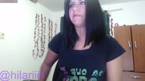 hilaril18 online show from 04/13/26, 11:54