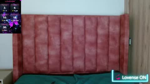 hilary thompson online show from 12/03/24, 04:28