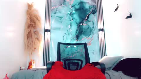 Hilary Avilan online show from 09/12/25, 07:14