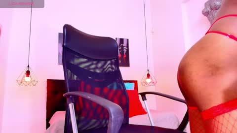 hilary banks online show from 06/25/26, 05:45