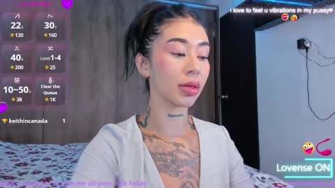 Snapshot of hilary_jones_22 chatting on 12/15/24, 01:13 LUNA new account  FOLLOW ME online show from 12/15/24, 01:13