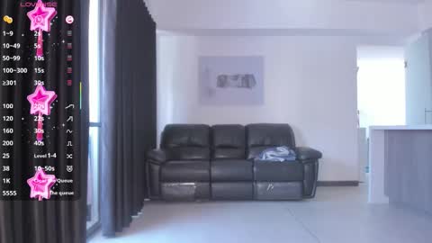 Snapshot of hilary_jones_22 chatting on 02/11/26, 02:44 LUNA new account FOLLOW ME online show from 02/11/26, 02:44