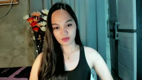 Snapshot of hilarymolly chatting on 06/23/26, 06:39 hilarymolly online show from 06/23/26, 06:39