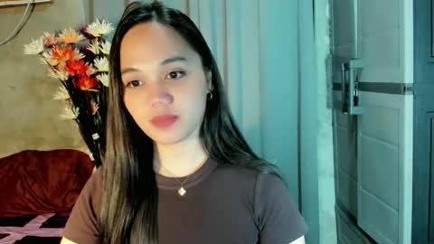 Snapshot of hilarymolly chatting on 07/09/26, 08:35 hilarymolly online show from 07/09/26, 08:35