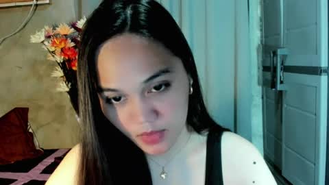 Snapshot of hilarymolly chatting on 07/12/26, 09:39 hilarymolly online show from 07/12/26, 09:39