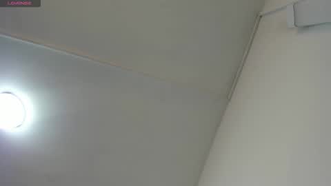 Hilary Thomsom online show from 02/25/26, 12:04