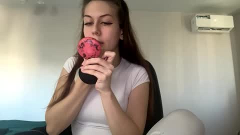 Hi Im Elizabeth online show from 10/29/25, 10:17