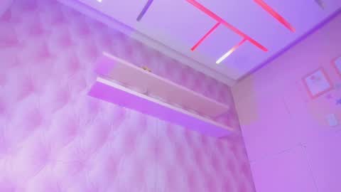  Hillary  online show from 02/13/25, 08:06