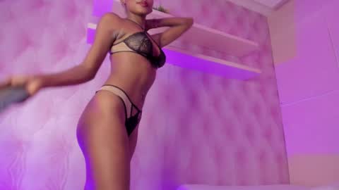  Hillary  online show from 02/20/25, 08:50