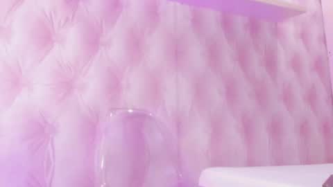  Hillary  online show from 03/04/25, 03:44