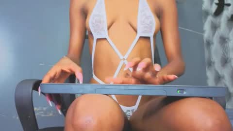  Hillary  online show from 10/25/25, 05:37