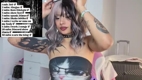 hillsdandarkie_44 online show from 10/16/25, 02:56