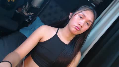 yuricah online show from 01/11/25, 07:39