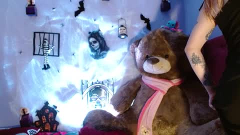 Himiiko online show from 10/16/25, 11:06