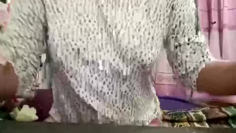 himuhimu22 online show from 02/10/25, 09:25