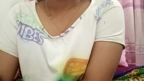 himuhimu22 online show from 02/25/25, 04:31