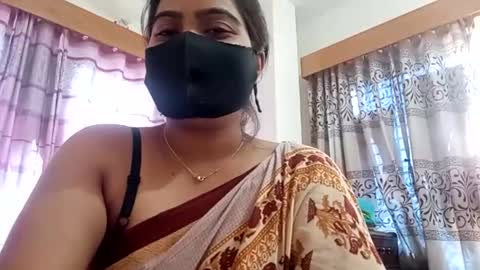 himuhimu22 online show from 10/12/25, 04:00