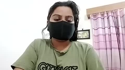 himuhimu22 online show from 11/11/25, 06:41