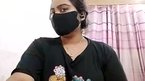 himuhimu22 online show from 12/19/25, 03:52