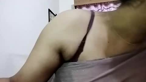 himuhimu22 online show from 04/12/26, 09:58